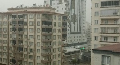Sağanak ve fırtına Bossan Hastanesine büyük zarar verdi