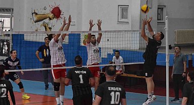 Sağlık çalışanları, sağlık için filede buluşuyor