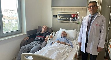 Şah damarı darlığına kapalı yöntemle müdahale