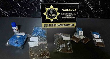 Sakarya'da uyuşturucu operasyonunda yakalanan 2 şüpheli tutuklandı