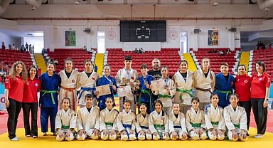 Salihlili judoculardan Karaman'da 2 Türkiye Şampiyonluğu