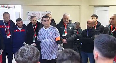 Şampiyonluk maçı öncesi takım kaptanından ağlatan konuşma