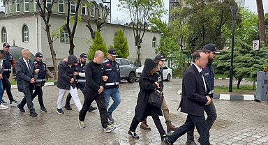 Samsun'daki rüşvet operasyonunda 4'ü doktor 8 kişi adliyeye sevk edildi