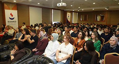 SANKO Üniversitesi'nde "geçmişten günümüze hemşirelikte değerler sempozyumu" düzenlendi