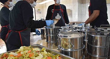 Sason'da 523 aileye her gün sıcak yemek desteği