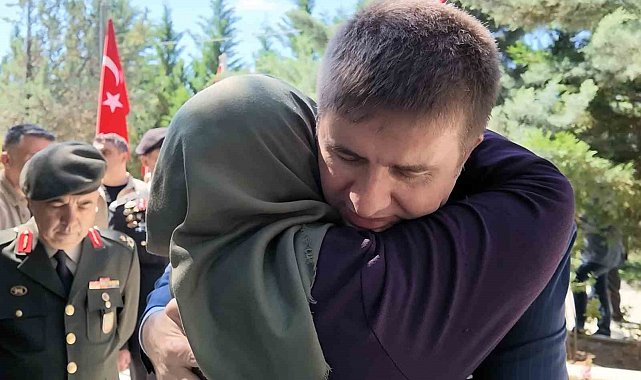 Şehit annesinden yürek burkan sözler: "Gelmesem küstü zannediyorum"
