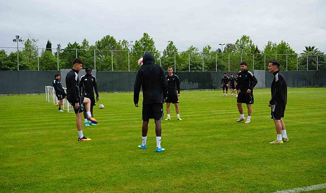 Selçuk İnan: "Saha içi bizim namusumuz"
