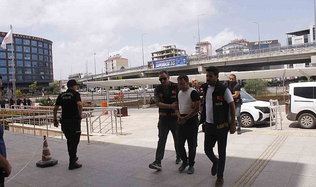 Sellektör yapma tartışmasında 3 kişiyi öldüren şüpheli tutuklandı