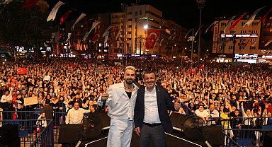 Sevilen sanatçı Sefo Denizli'yi salladı