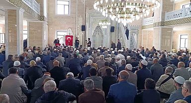 Şeyh Muhammed Kazım Camii ve Külliyesi ibadete açıldı