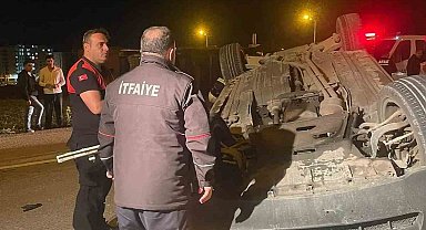 Siirt'te ambulans ile otomobil çarpıştı: 4 yaralı