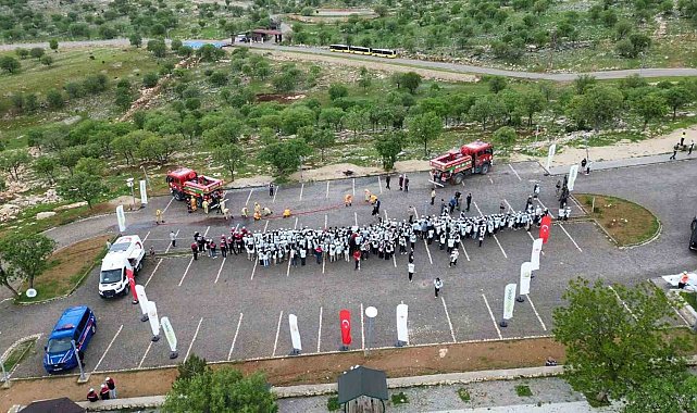 Siirt'te çevre temizliği ve yangın tatbikatı