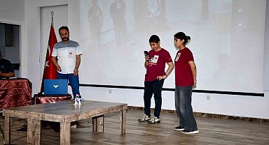 Silifke'de 'Ortaokullar Arası Otto Robot Dans Şenliği' düzenlendi