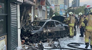 Şişli'de lüks araç dükkana girdi: 2 yaralı
