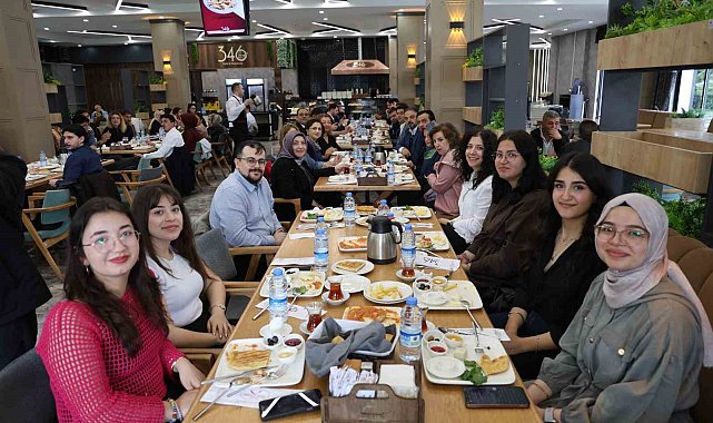 Sivas'ta eczacılar Eczacılık Günü'nde bir araya geldi,