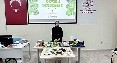 Sivas'ta yurt öğrencilerine sağlıklı beslenme eğitimi verildi