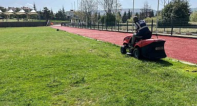 Söğüt'te park ve bahçelerde yoğun mesai