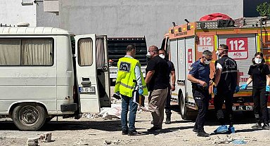 Söke'de bir kişi minibüs içerisinde ölü bulundu
