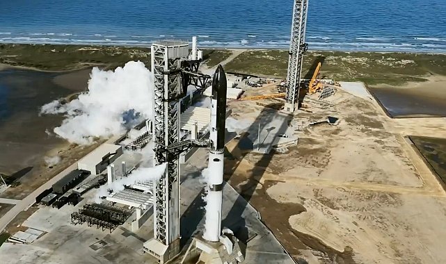 SpaceX'in Starship roketinin test uçuşu 30 saniye kala iptal edildi