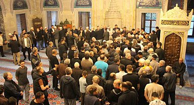 Sultan II. Bayezid Camii'nde bayram namazı kılındı
