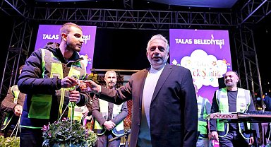 Talas Çiçek Şenliği'nde Grup Şantiye'den unutulmaz gece