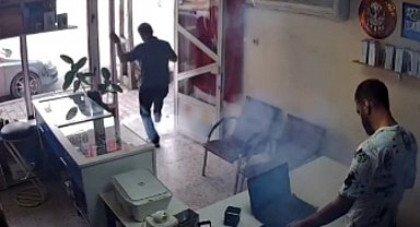 Tamir edilen cep telefonunun bataryası patladı