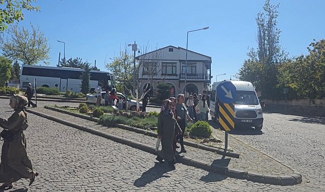 Tarihi Harput Mahallesi'nde bayram yoğunluğu
