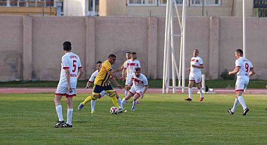 Tarsus ile Gönyeli arasında dostluk maçı