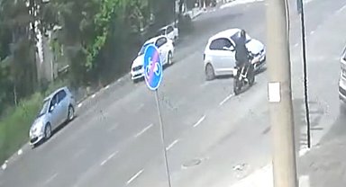 Tekirdağ'da 2 kişinin yaralandığı kaza kamerada