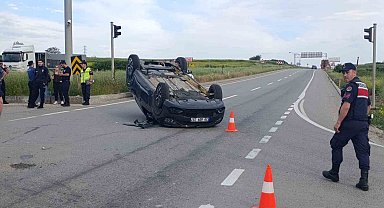 Tekirdağ'da kamyonetle çarpışan otomobil ters döndü: 1 yaralı