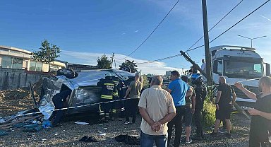 Tekirdağ'da midibüs ile panelvan çarpıştı: 1 ölü, 8 yaralı