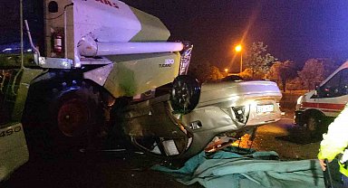 Tekirdağ'da taklalar atan otomobilin fuar alanına uçtuğu kaza kamerada