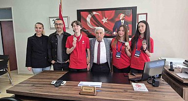Tekirdağlı öğrencilerden büyük başarı: Türkiye ikincisi oldular