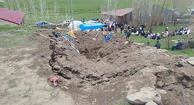 Tekman'da ahır çöktü; 1 ölü