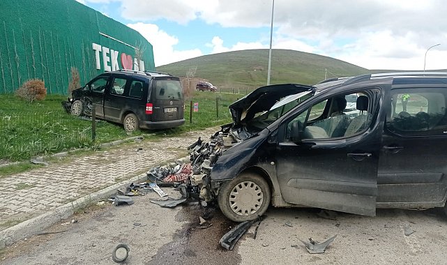 Tekman'da trafik kazası: 6 yaralı