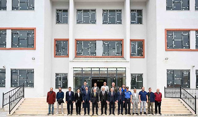 TOKİ Pınarhisar Ortaokulu inşaatı tamamlanma aşamasında