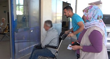 Tosunun darbesiyle yaralanan vatandaşın bacağına 60 dikiş atıldı