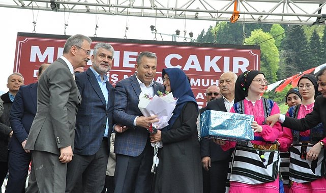 Trabzon'da bahar coşkusu: 31'inci Acısu Hıdrellez Kültür ve Bahar Bayramı Şenliği renkli görüntülere sahne oldu