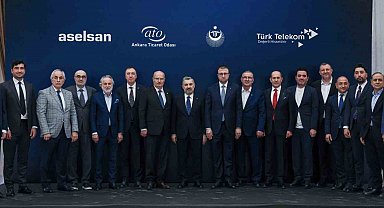 Türk Telekom CEO'su Şahin: "Yerli ve milli haberleşme cihazı üretimi kırmızı çizgimizdir"