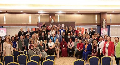 Türkiye'nin dört bir yanından 120 kadın muhtar Elazığ'da buluştu