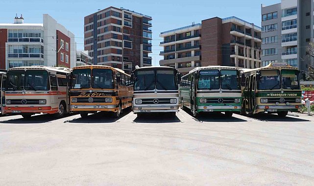 Türkiye'nin dört bir yanından gelen klasik otobüsler Eskişehir'de buluştu