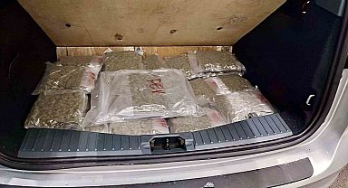 Türkiye'ye sokulmak istenen 31 kilo esrar sınırda ele geçirildi