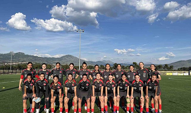 U16 Kız Milli Takımı, Ukrayna maçına hazır