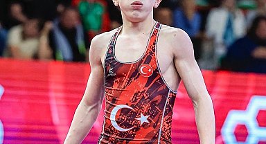 U17 Avrupa Güreş Şampiyonası'nda Ömer Arslan'dan bronz madalya