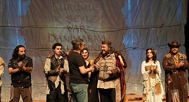 Uluslararası Tiyatro Festivali Denizli'ye sanat rüzgarı estirdi