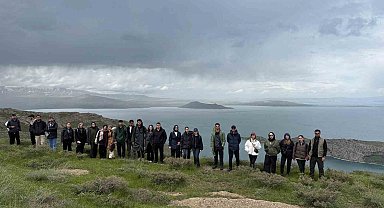 Üniversite öğrencileri İncekaya köyünde doğa yürüyüşü yaptı