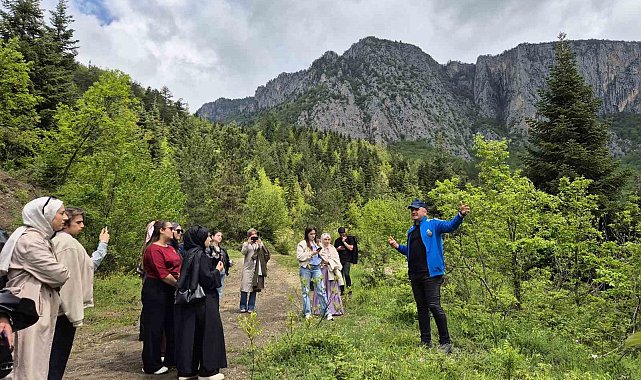 Üniversiteli gençler Kurtuluş Savaşı'nın izlerini yerinde gördü