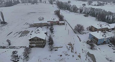 Uşak'ın yüksek kesimleri beyaza büründü
