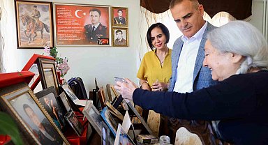 Vali Akbıyık şehit Binbaşı Kıvanç Cesur'un ailesini ziyaret etti