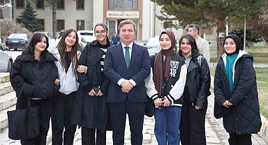 Vali Aydoğdu'dan gençlere umut dolu mesaj